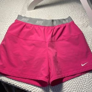 Nike shorts Girls Large